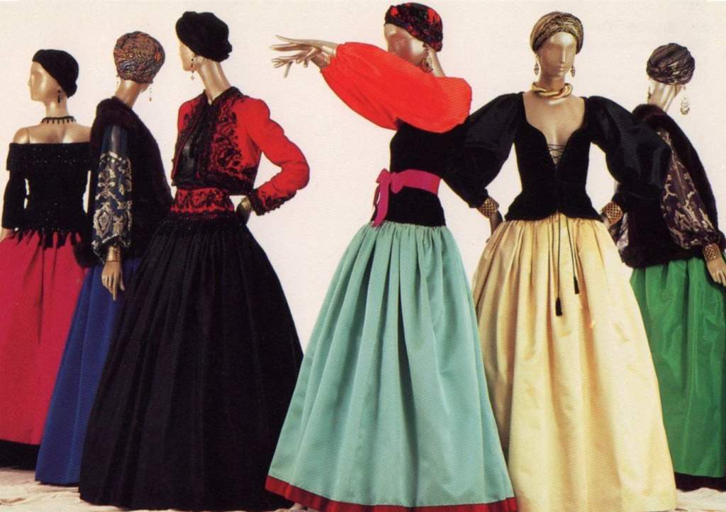 historical Russian ballet costumes