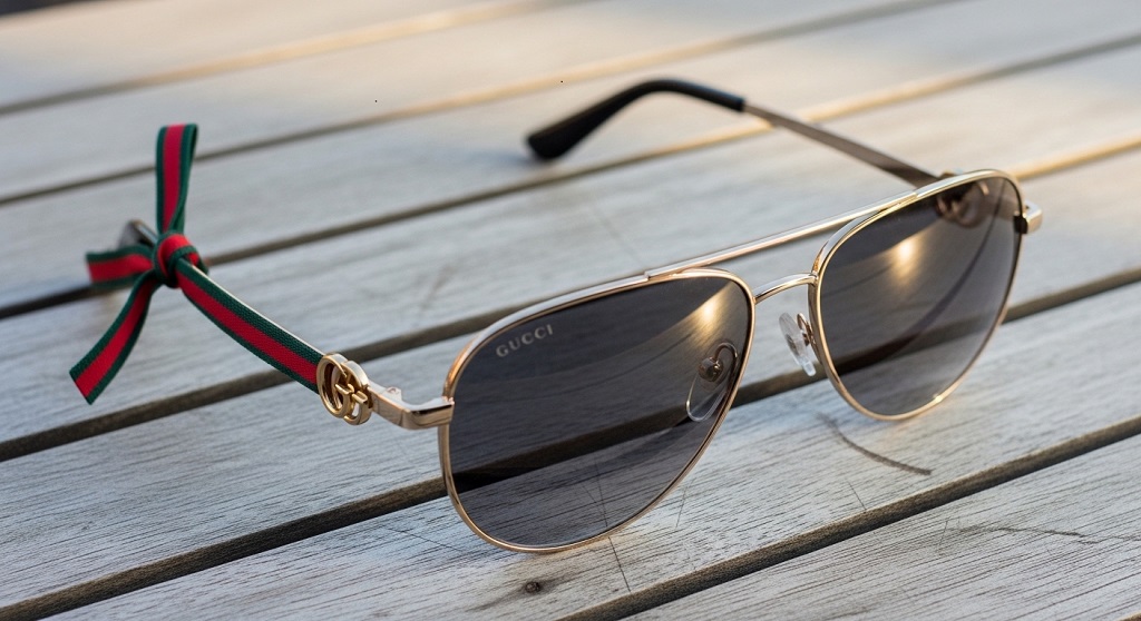 Authentic Gucci sunglasses frame and lens inspection checklist